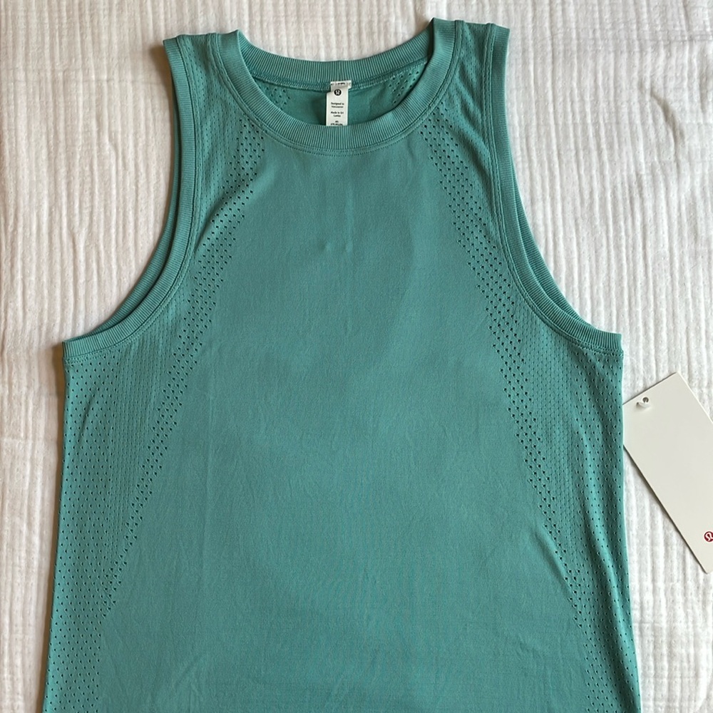 Lululemon Train to Be Tank